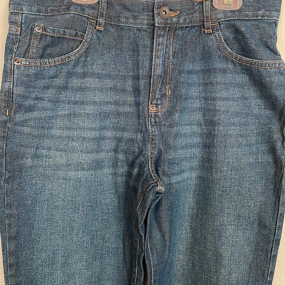 The Childrens Place boys size 18 straight leg jeans. Material is 100% cotton.